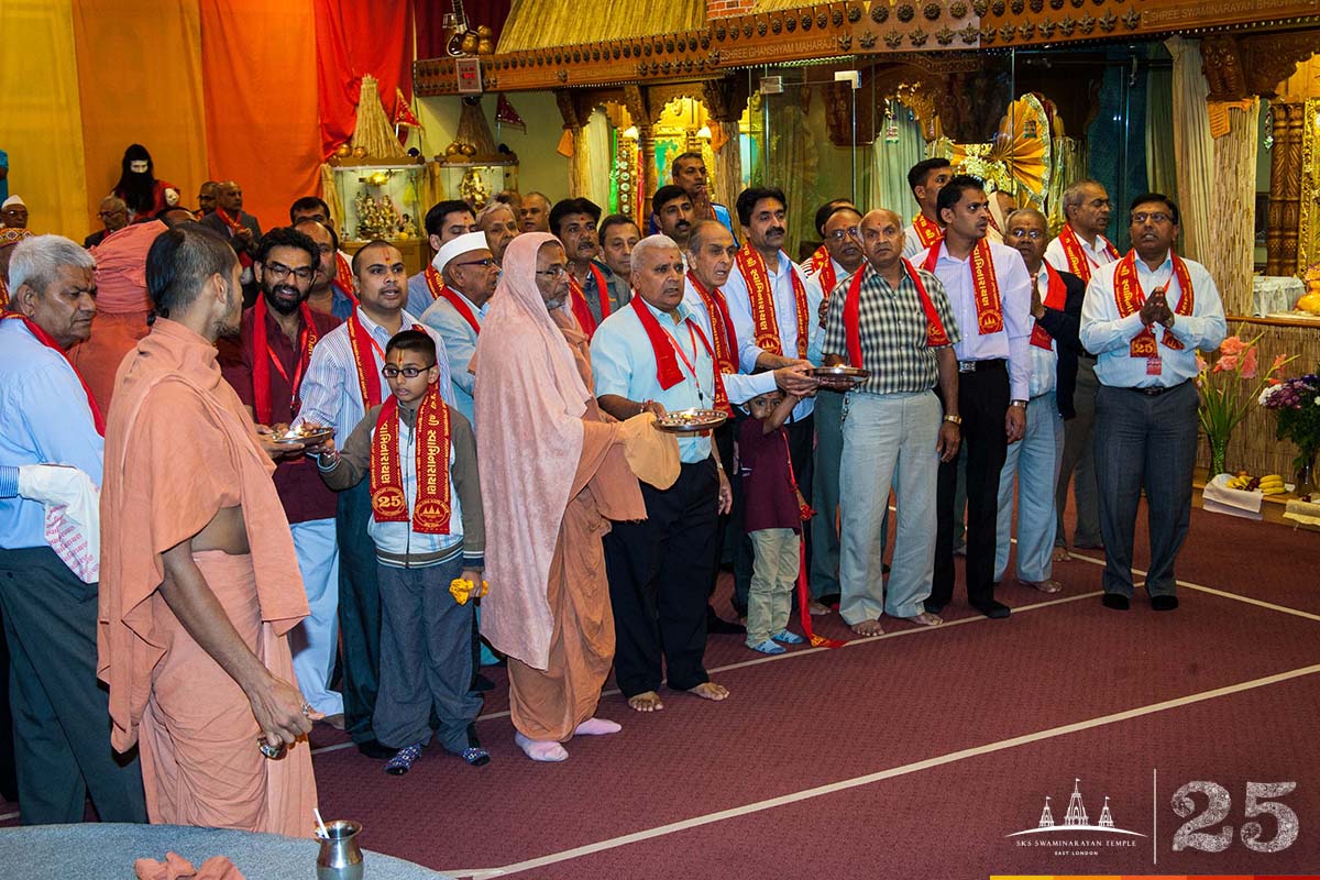 ©1987-2017 SKS Swaminarayan Temple East London